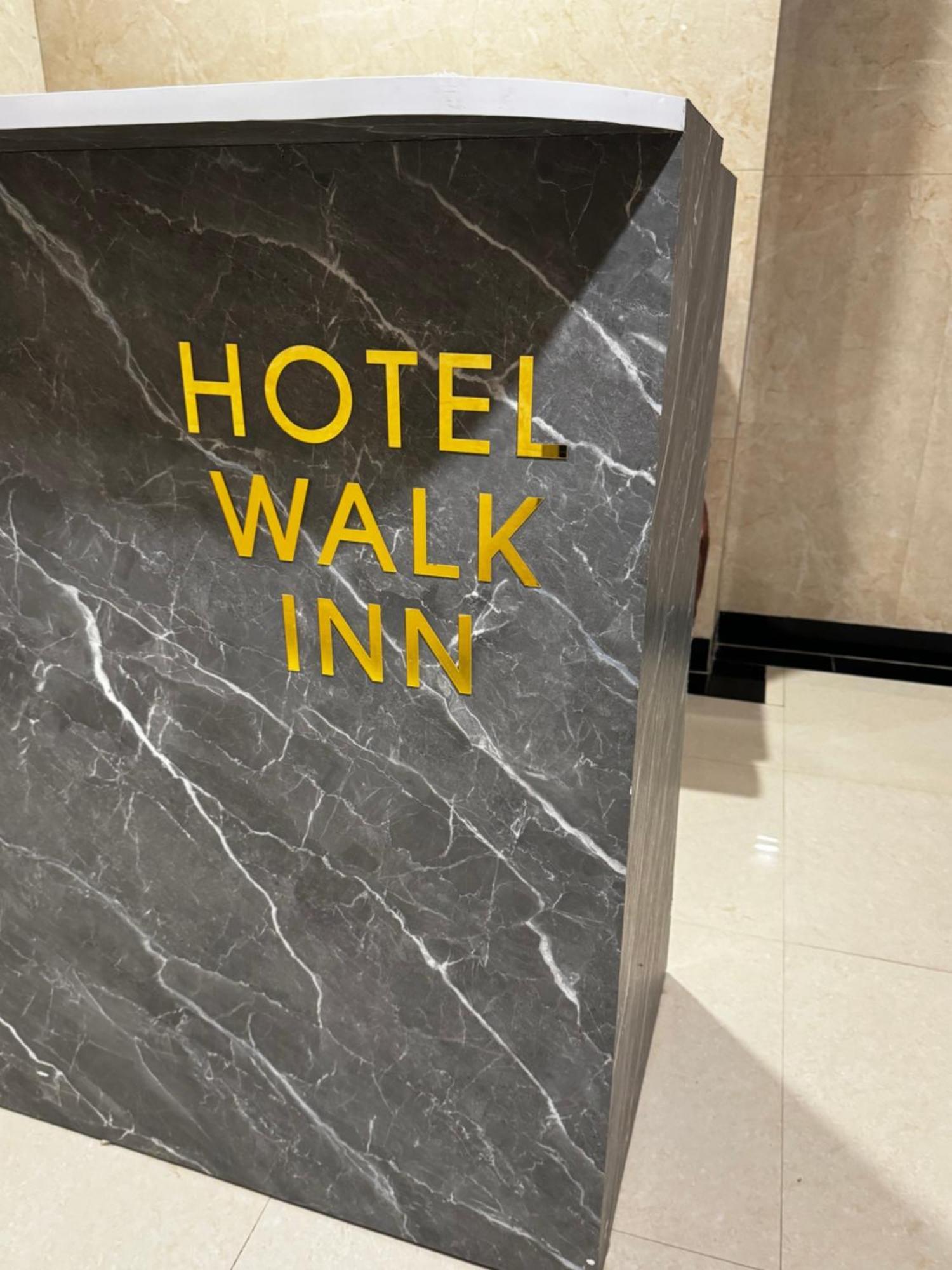Hotel Walk Inn Faridabad Eksteriør billede